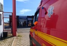 Colisão Entre Motocicletas Deixa Duas Jovens Feridas em Capelinha