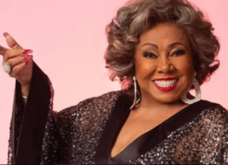 Alcione leva sua voz marcante à Nova Arena Eventos