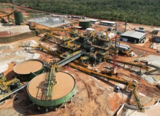 Sigma Lithium retoma produção de lítio no Vale do Jequitinhonha e anuncia R$ 600 milhões em investimentos Vista aérea da Planta Industrial Greentech da Sigma Lithium, em Araçuaí e Itinga (MG)