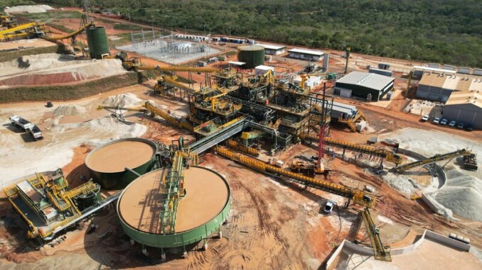 Sigma Lithium retoma produção de lítio no Vale do Jequitinhonha e anuncia R$ 600 milhões em investimentos Vista aérea da Planta Industrial Greentech da Sigma Lithium, em Araçuaí e Itinga (MG)